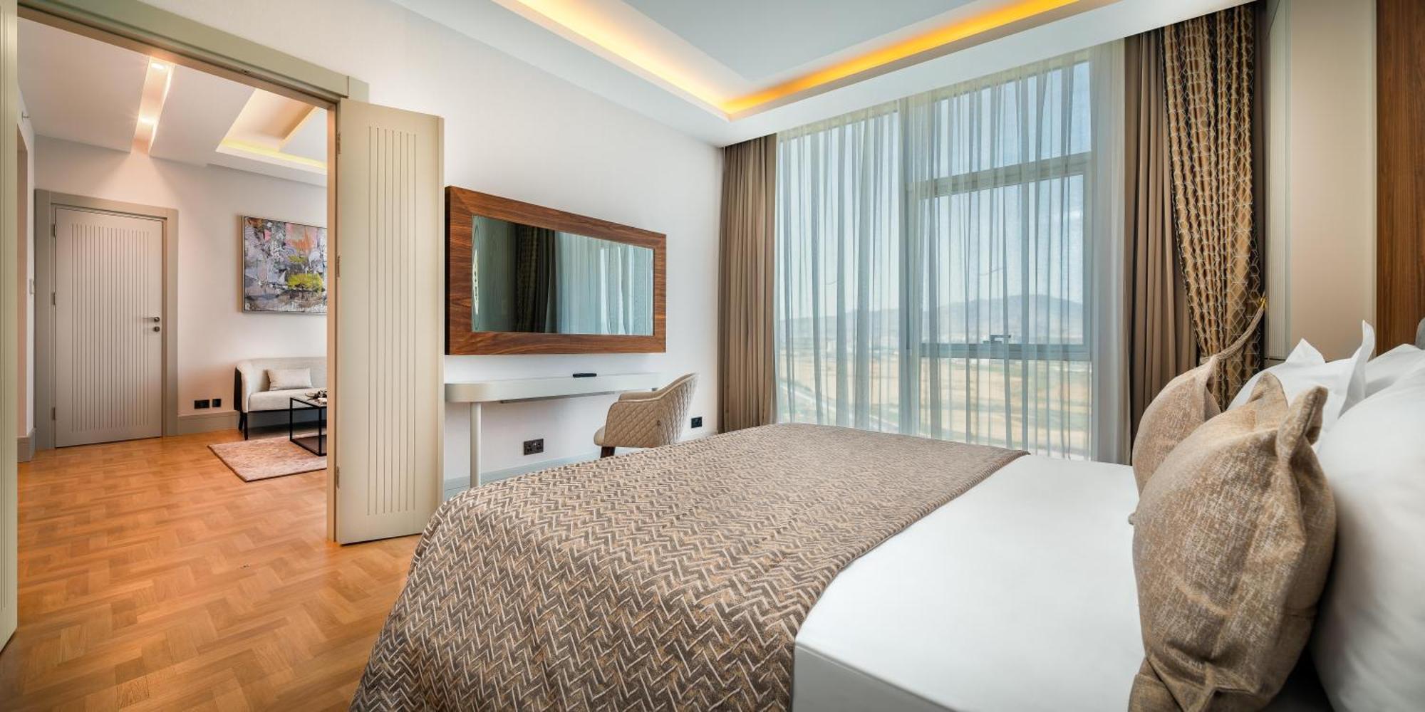 Concorde Tower Hotel & Casino Nicosia Exterior photo Suite