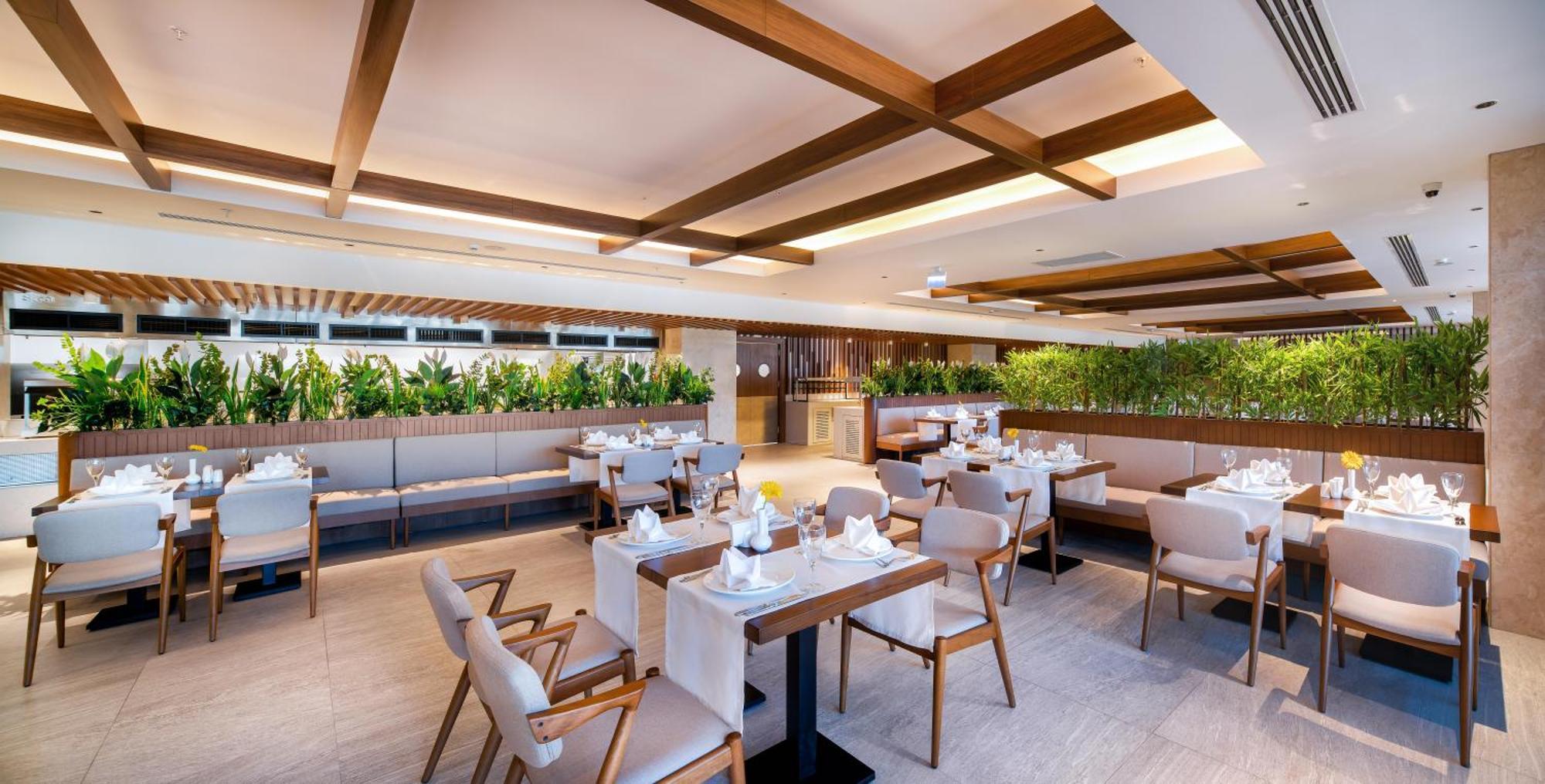 Concorde Tower Hotel & Casino Nicosia Exterior photo The interior of the restaurant